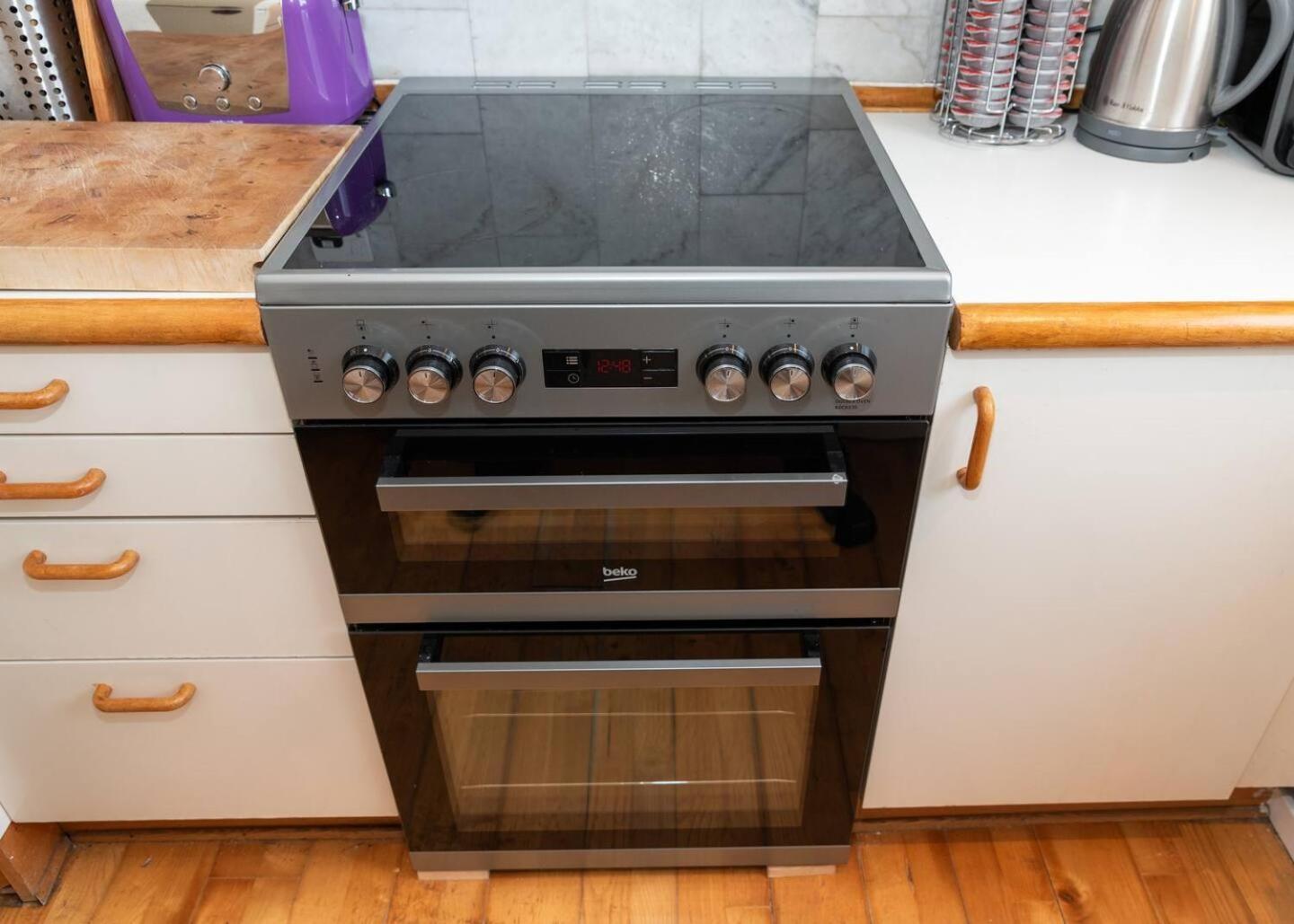 Sunny Maisonette With Views Over Canary Wharf, לונדון מראה חיצוני תמונה
