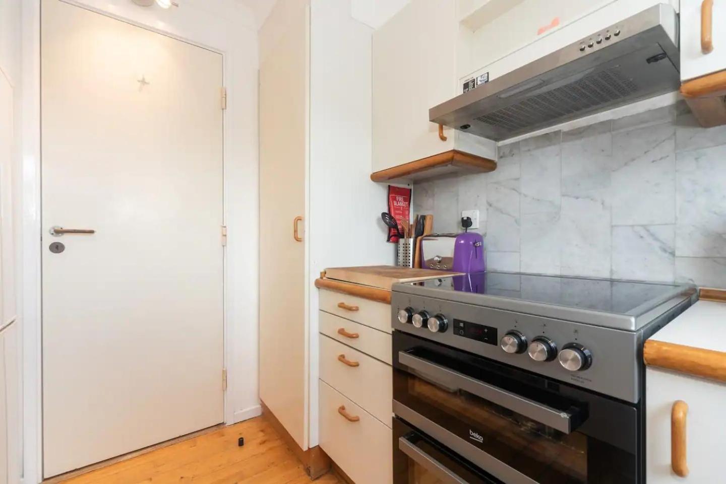Sunny Maisonette With Views Over Canary Wharf, לונדון מראה חיצוני תמונה